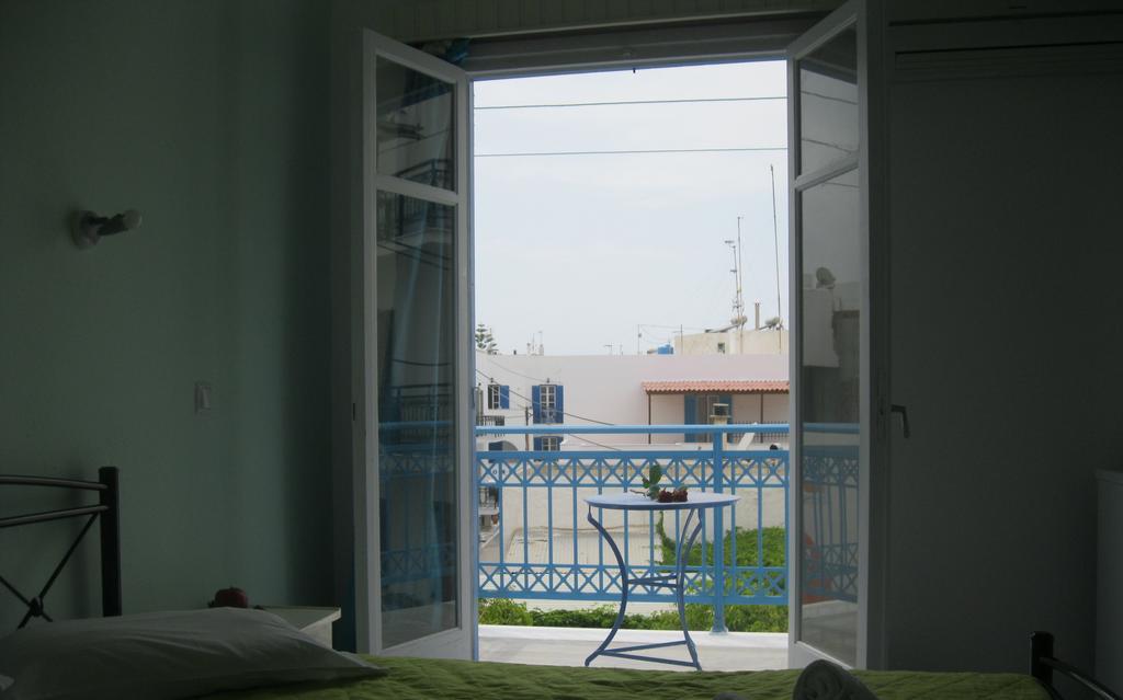 Very-Kokkos Pension 2 Naxos City المظهر الخارجي الصورة